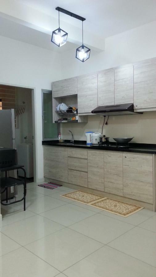 Az Homestay @ Southville City Bangi Extérieur photo