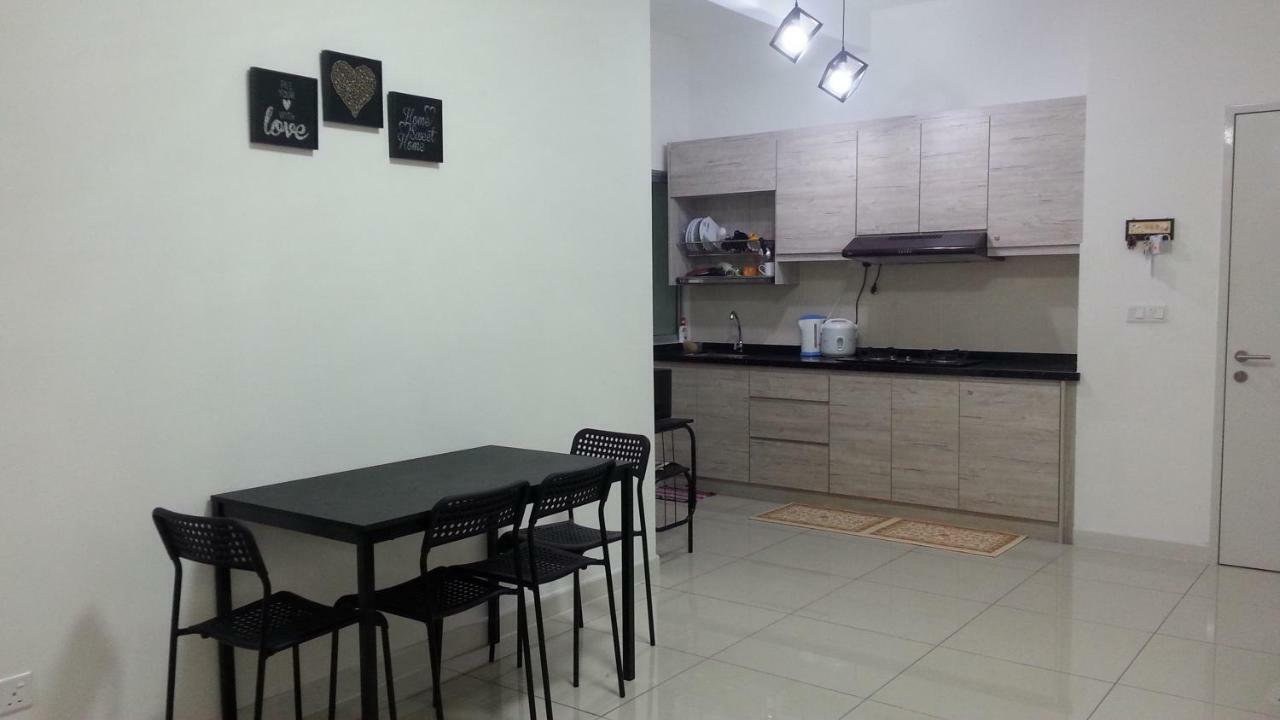Az Homestay @ Southville City Bangi Extérieur photo